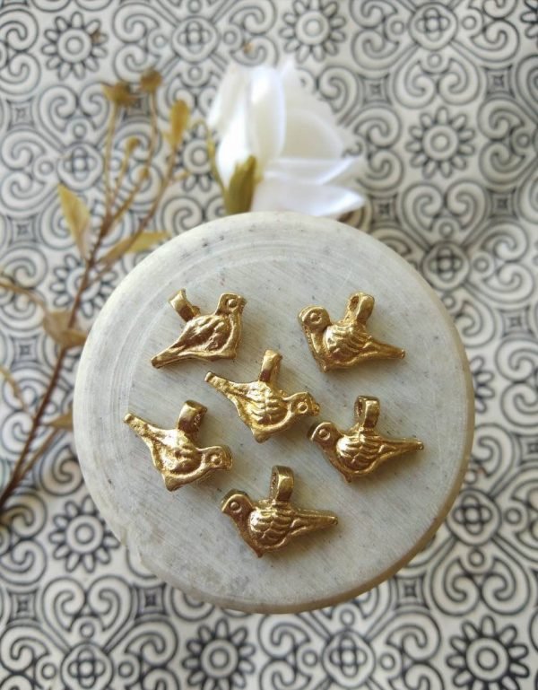 Bird charms – Stylish brass bird pendants for DIY jewelry.