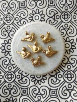 Bird charms – Intricate brass charms for macrame.