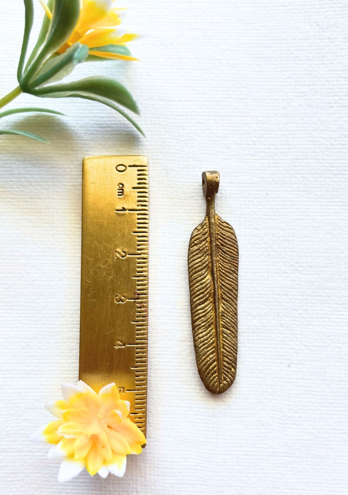 Big Feather Brass charms - Image 3