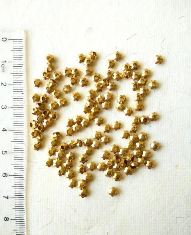 2MM Unique Brass Flower Tyre Beads - Image 4