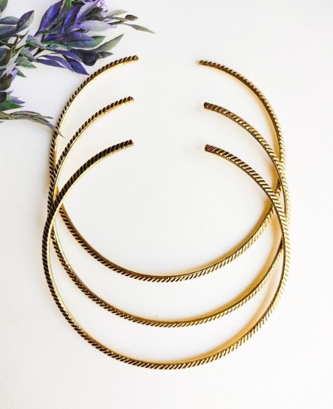 Chevron Ridge Brass Choker Set - Image 2