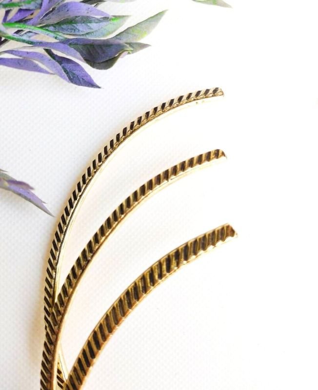 Chevron Ridge Brass Choker Set - Image 5