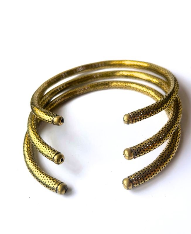 Textured Band Cuff Brass Choker Set - Image 2