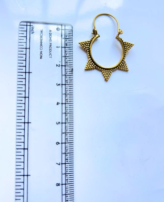 5/20 Pairs Sunburst Tribal Hoop Brass Earrings - Image 3