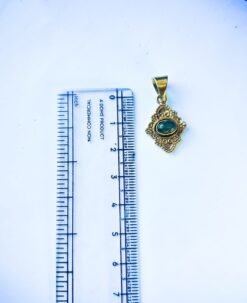 Alternative view of 1/3/10 Pieces Oval Labradorite Brass Pendant