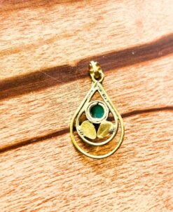 Alternative view of 1/3/10 Pieces Cabochon Green Brass Pendant