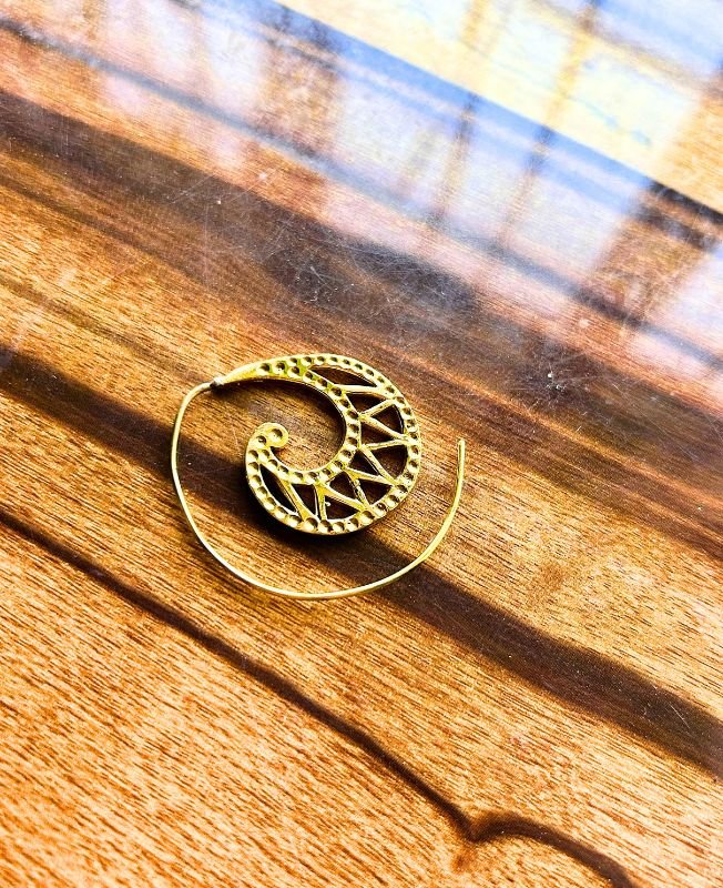 5/20 Pairs Layered Spiral Filigree Brass Earrings - Image 2