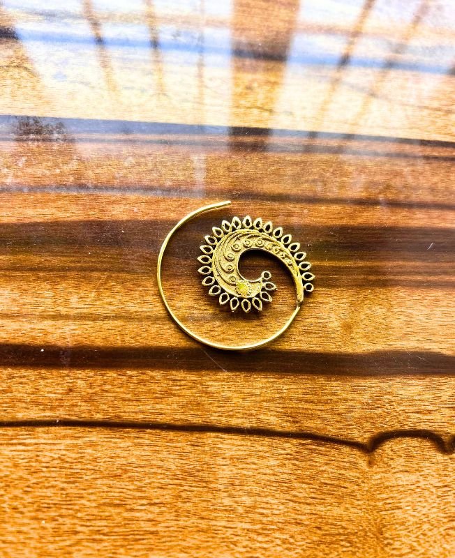 5/20 Pairs Teardrop Spiral Filigree Brass Earrings - Image 2