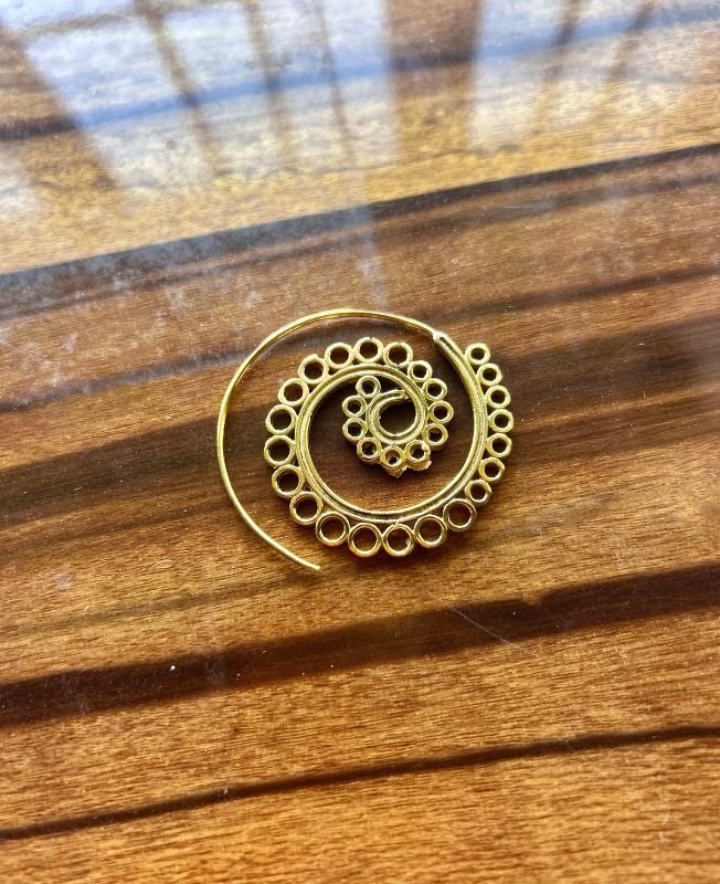 5/20 Pairs Looped Spiral Filigree Brass Earrings - Image 2