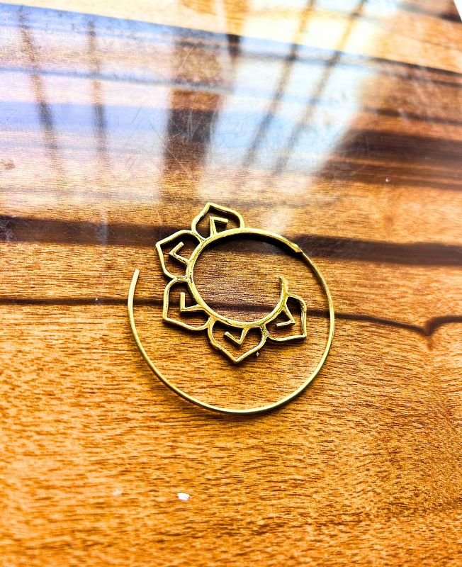 5/20 Pairs Designer Mandala Spiral Brass Earrings - Image 2