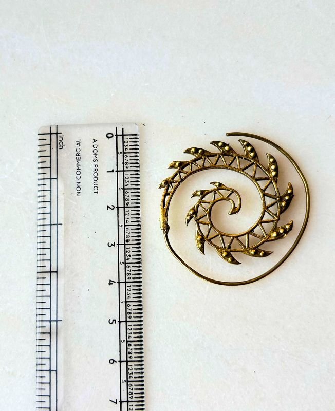 5/20 Pairs Tribal Swirl Filigree Brass Earrings - Image 3