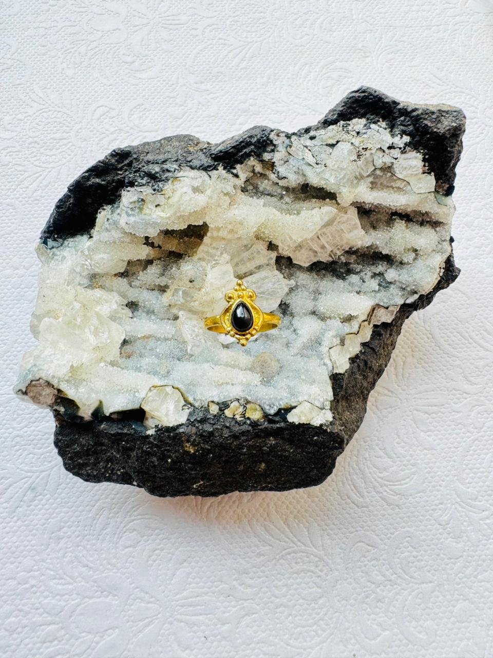 5/20 Pieces Black Onyx Gemstone Brass Ring - Image 2