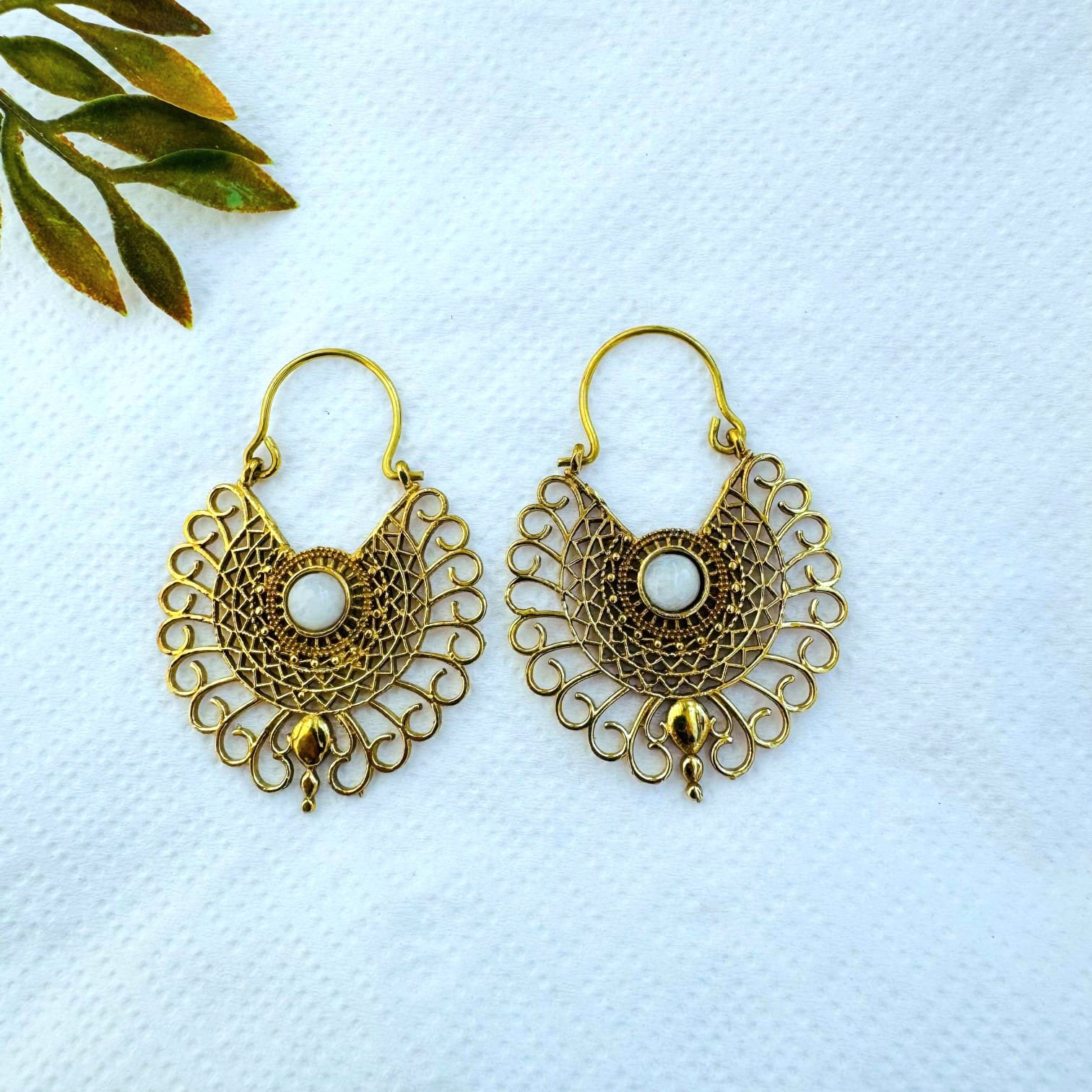 5/20 Pairs Filigree Fan Hoop Brass Earrings - Image 2