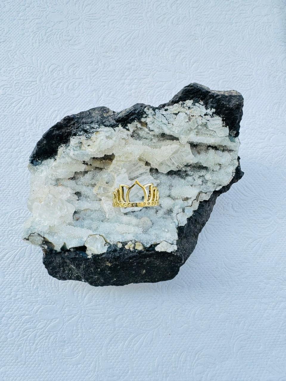 5/20 Pieces Lotus Crown Brass Ring - Image 2