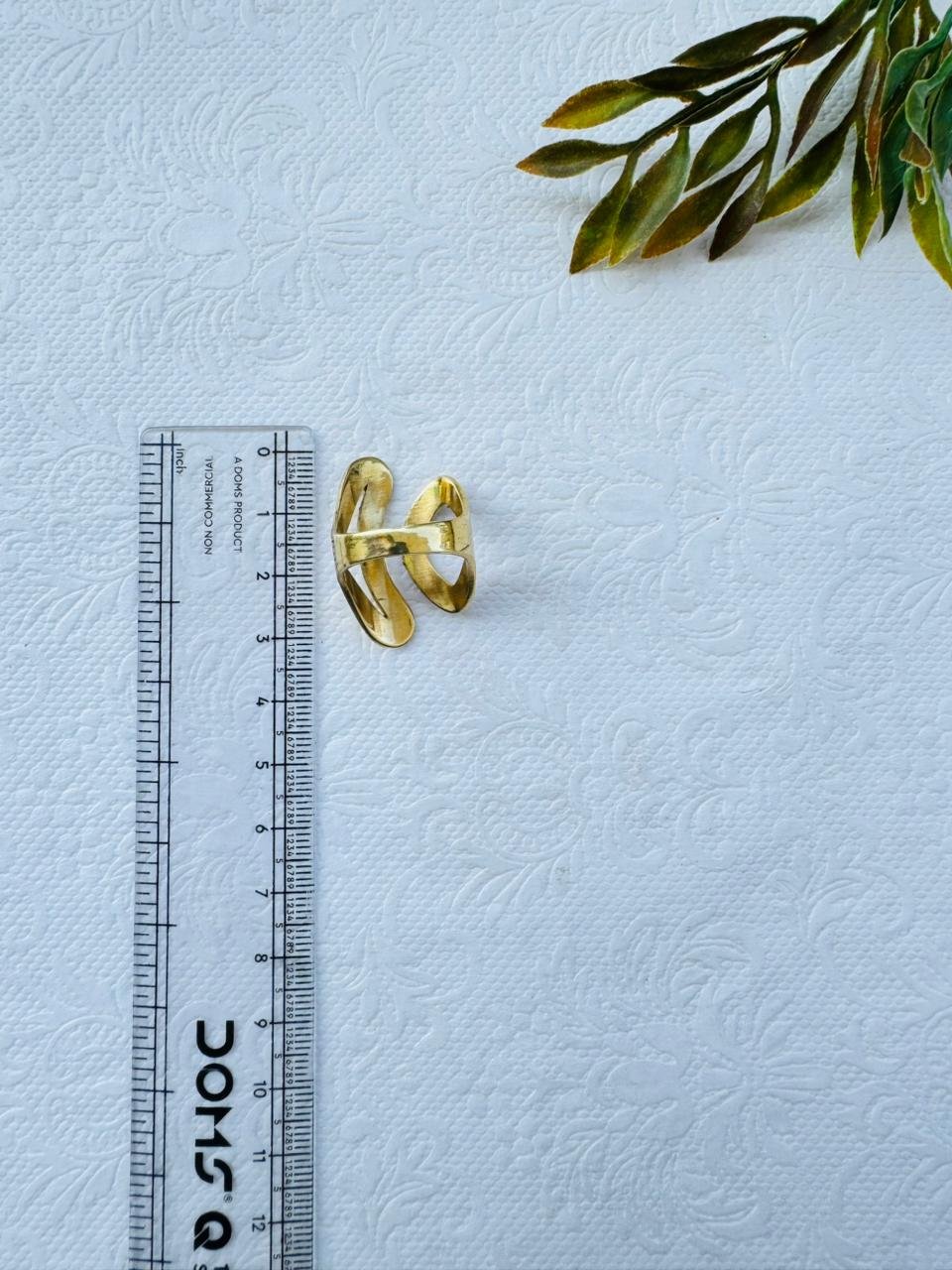 5/20 Pieces Abstract Infinity Shield Brass Ring - Image 3