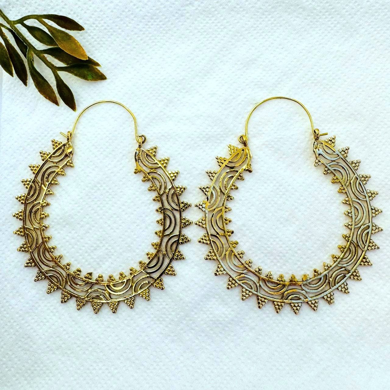 5/20 Pairs Flowing Tribal Filigree Hoop Brass Earrings - Image 2