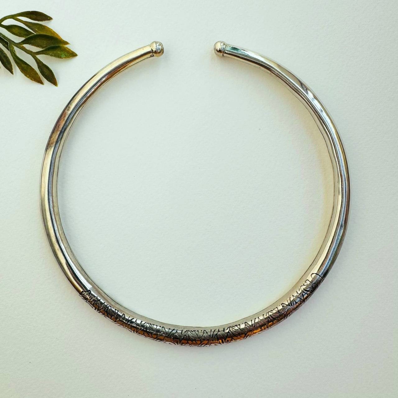 Sleek & Engraved Silver Toned Brass Choker Set - Image 3