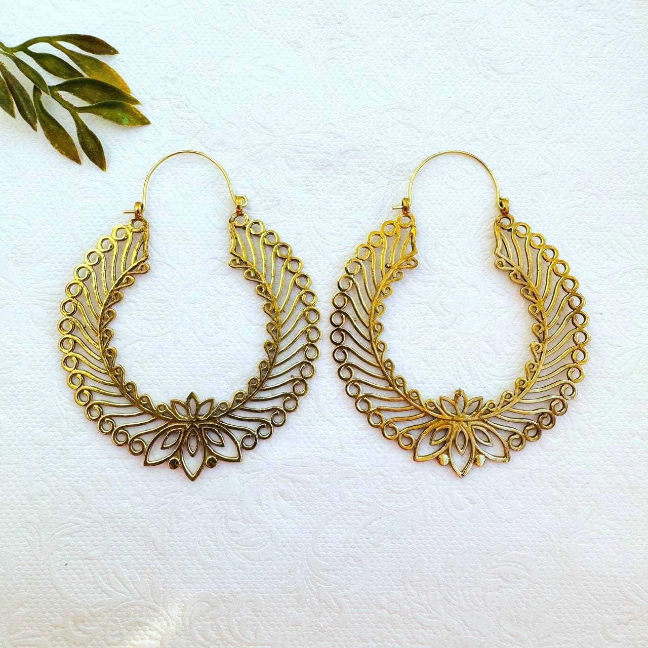 5/20 Pairs Vine Lotus Hoop Brass Earrings - Image 2