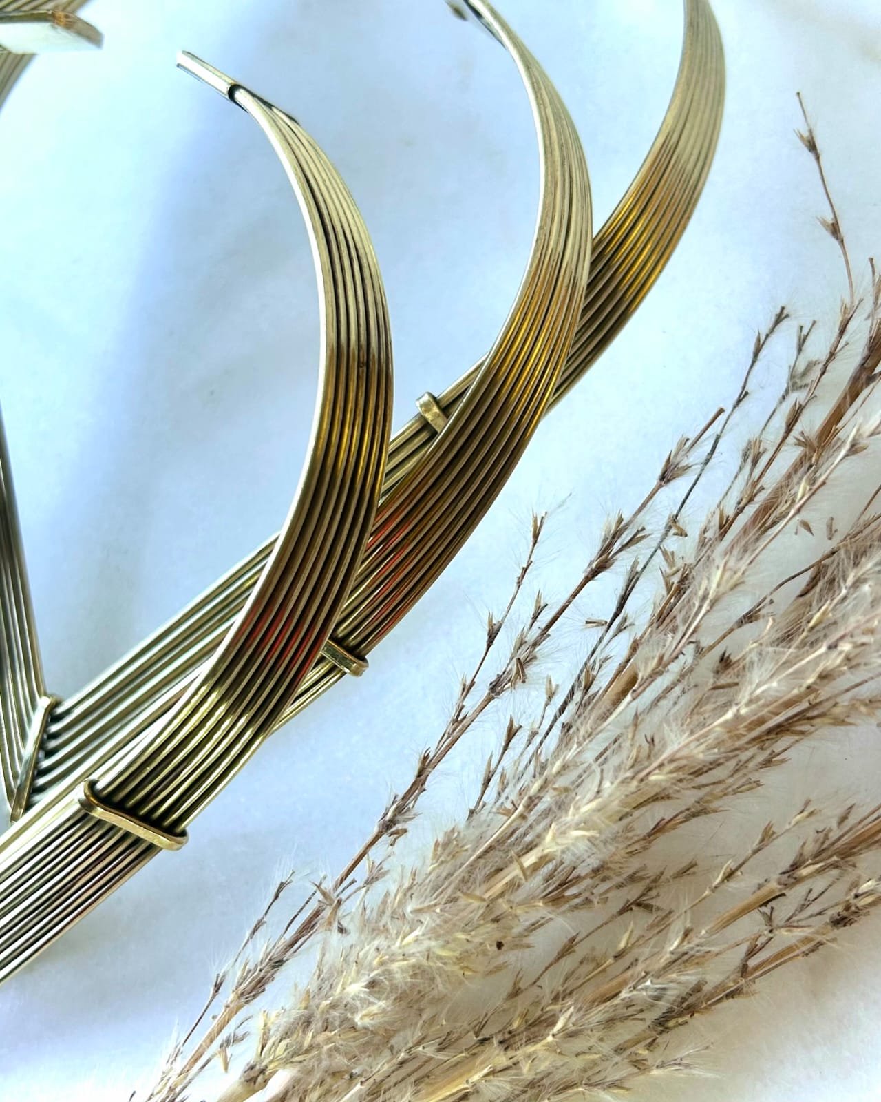 Layered Wire V Shape Brass Choker Set - Image 3