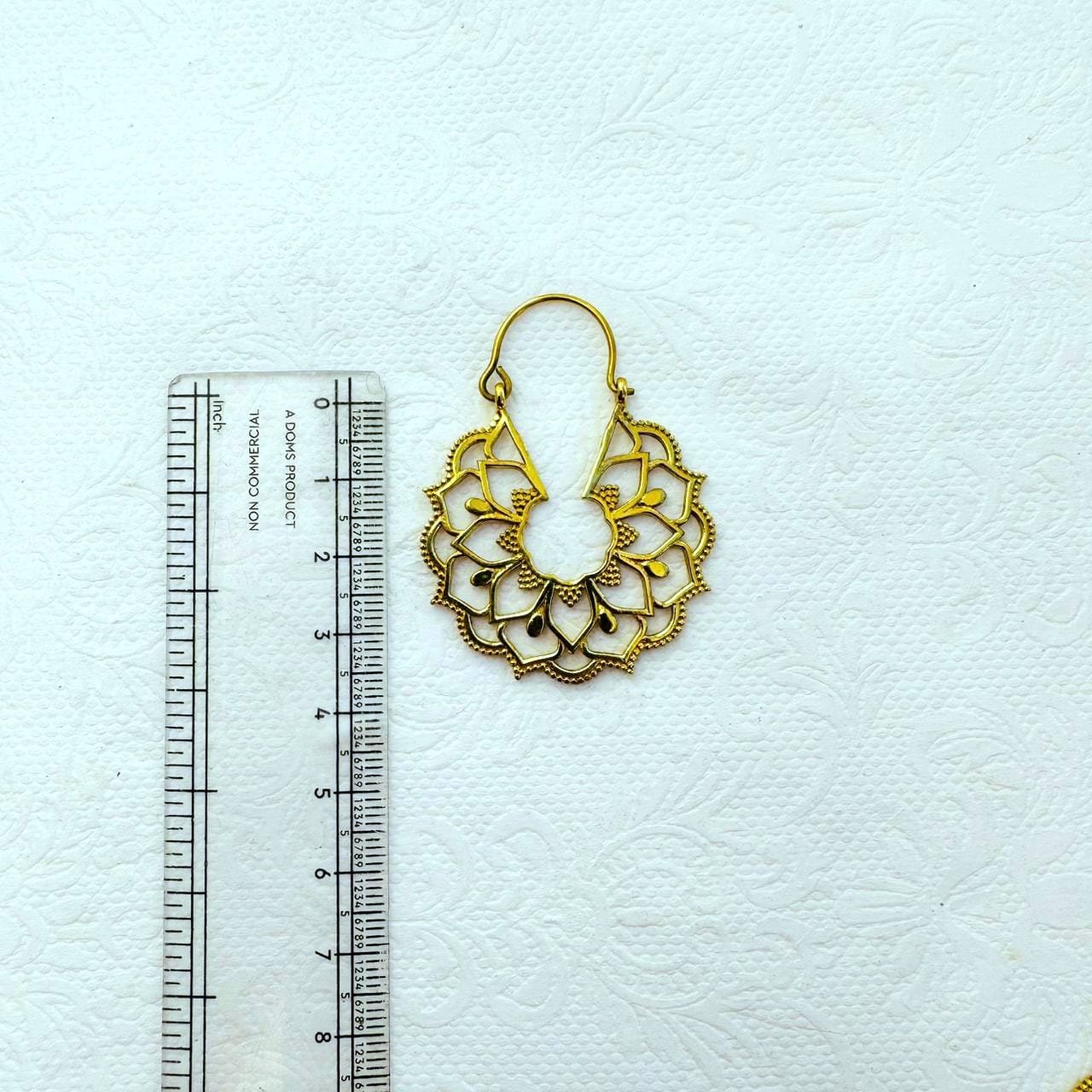 5/20 Pairs Floral Mandala Hoop Brass Earrings - Image 3