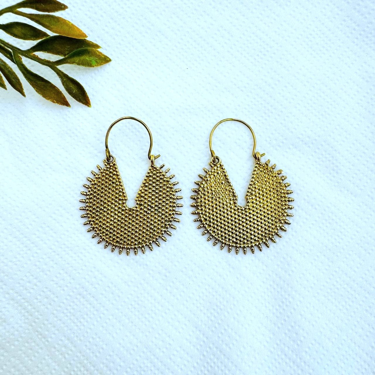 5/20 Pairs Crescent Textured Hoop Brass Earrings - Image 2