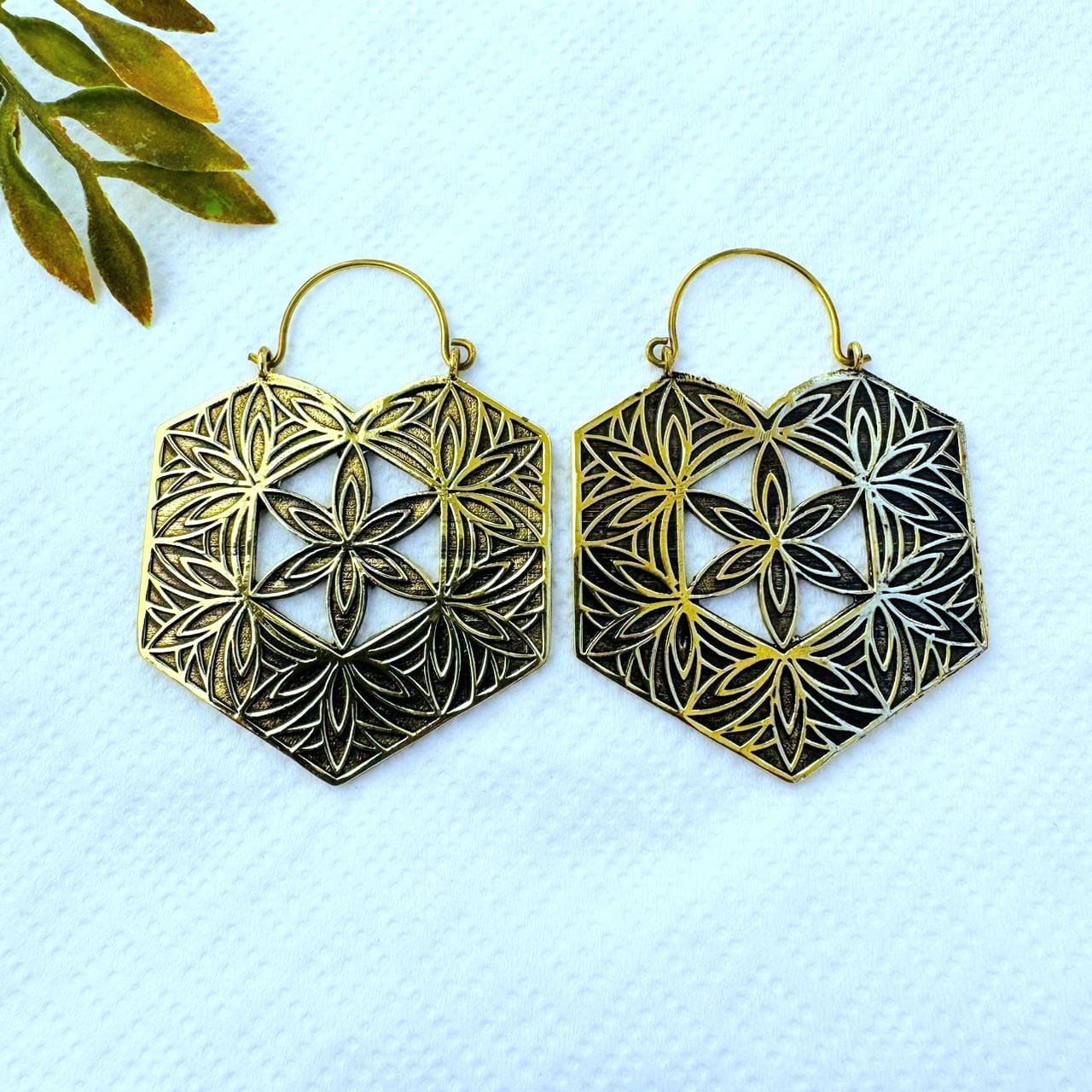 5/20 Pairs Hexagon Design Hoop Brass Earrings - Image 2