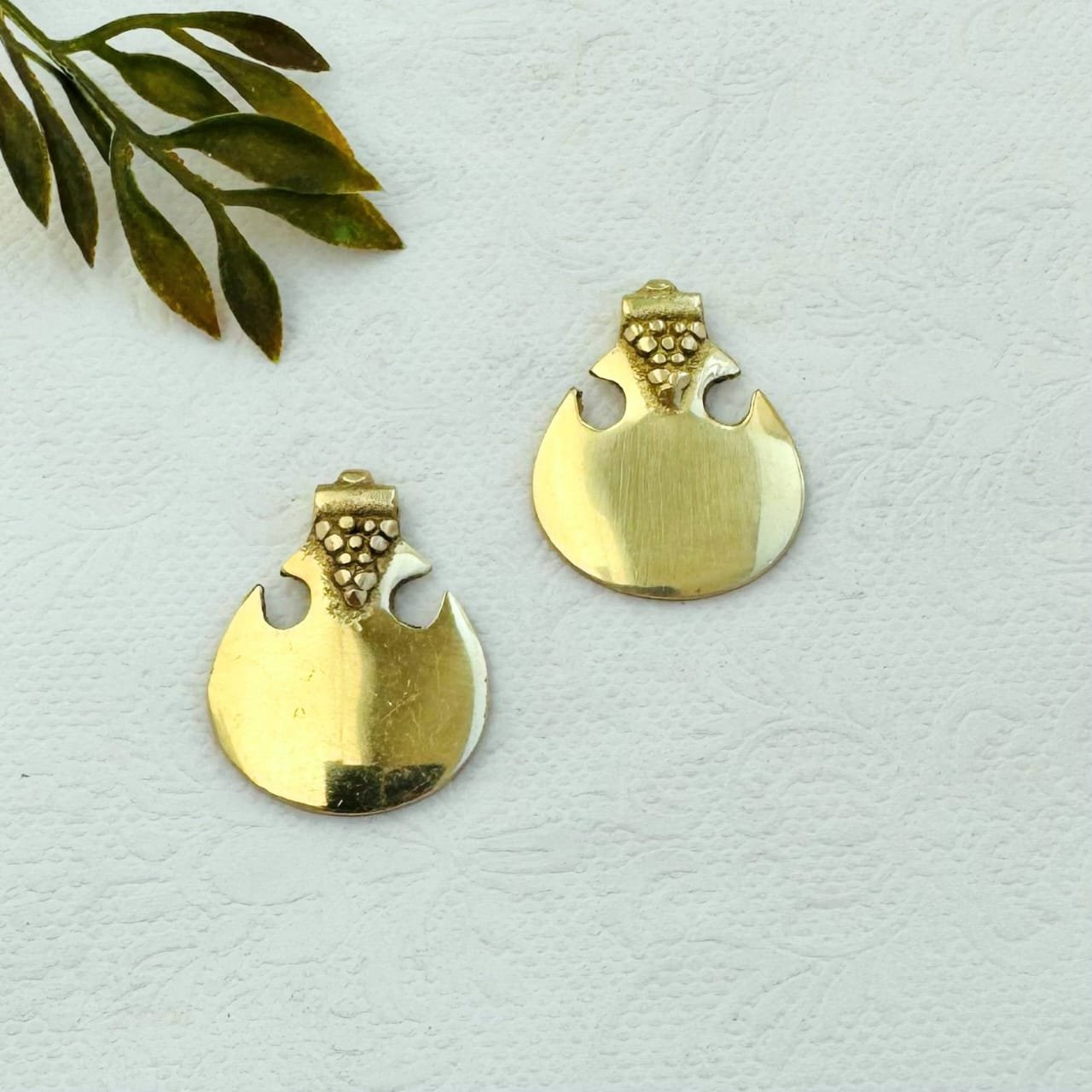 Sleek Tribal Brass Pendant - Image 2