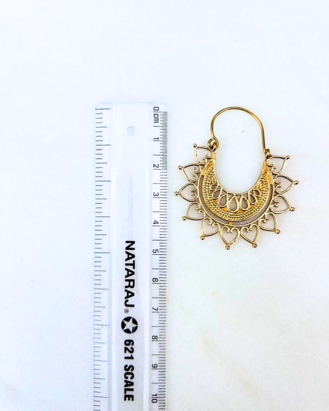 5/20 Pairs Ornate Heart Fringe Brass Earrings - Image 3