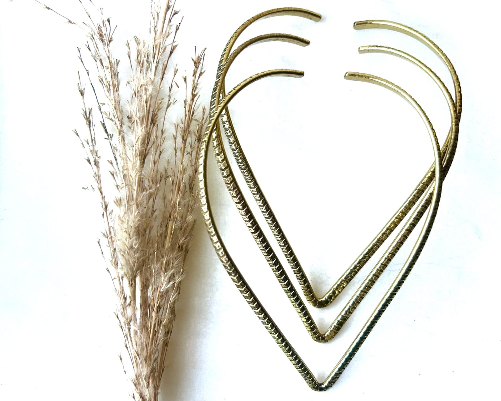 Textured V Shape Brass Choker Set