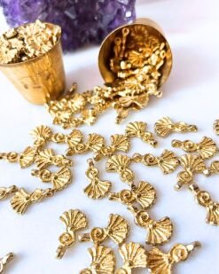 Alternative view of Fan Shell Brass Charms
