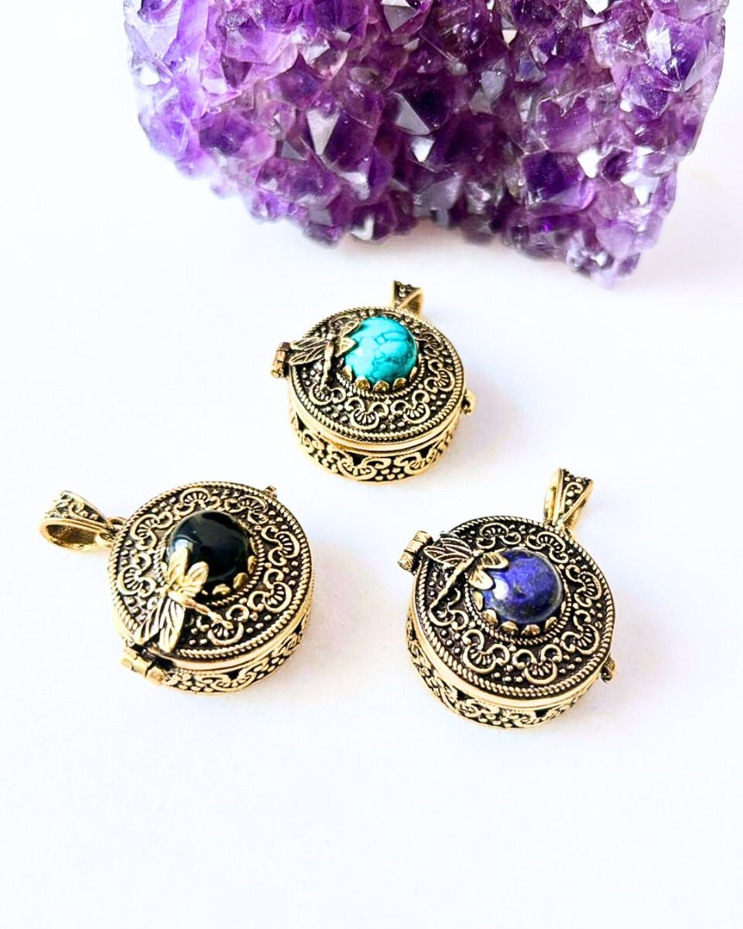 Vintage Dragonfly Stone Brass Box Pendand